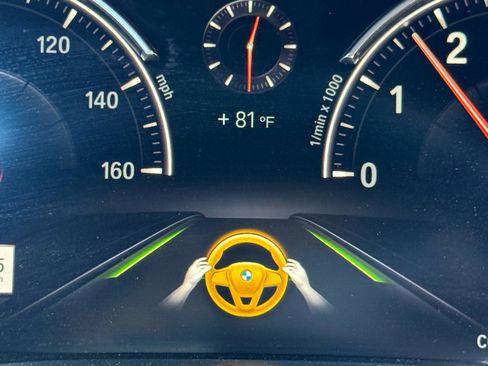 Used 2018 BMW 750i image 16