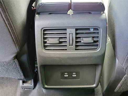 Used 2024 Nissan Rogue SV image 13