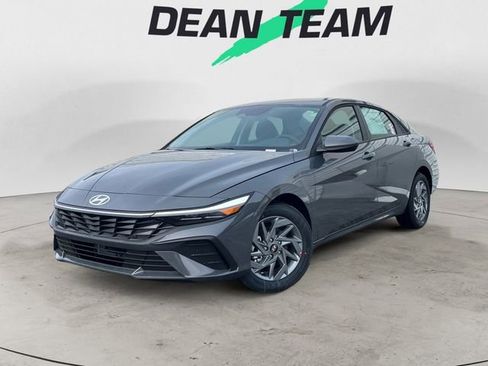 New 2026 Hyundai Elantra Blue image 3