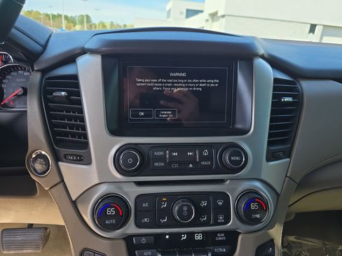 Used 2015 GMC Yukon XL SLT w/ Open Road Package image 25