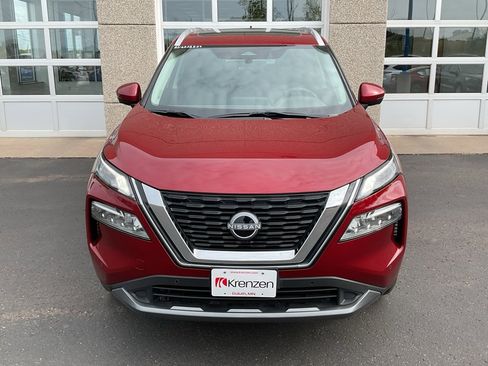 Used 2023 Nissan Rogue SL w/ SL Premium Package image 2