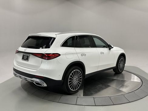 Certified 2025 Mercedes-Benz GLC 300 image 7