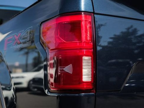 Used 2018 Ford F150 Lariat w/ Equipment Group 502A Luxury AWD/4WD image 26