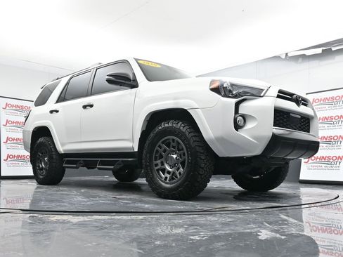 Used 2020 Toyota 4Runner Venture image 28