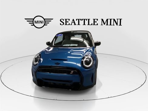 Certified 2023 MINI Cooper S image 4
