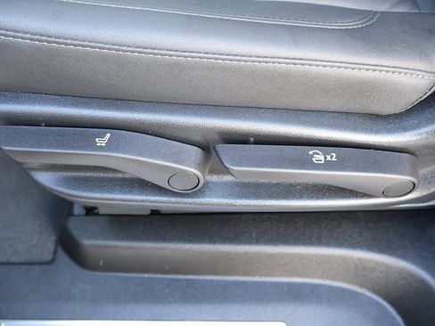 Certified 2024 Chevrolet Suburban Z71 w/ Luxury Package image 28