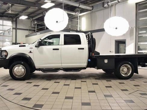 Used 2024 RAM 5500 Tradesman w/ Max Tow Package image 3