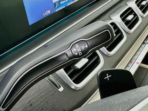 Used 2020 Mercedes-Benz GLS 450 4MATIC image 17