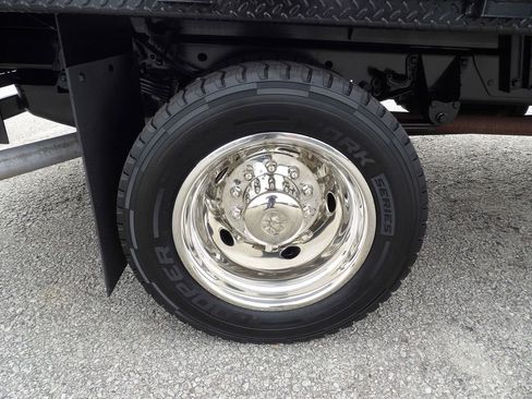 Used 2022 Ford F550 4x4 Crew Cab Super Duty w/ Power Equipment Group image 56