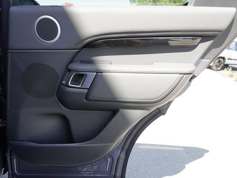 New 2026 Land Rover Discovery S AWD/4WD image 25