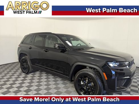 New 2026 Jeep Grand Cherokee Altitude RWD image 1