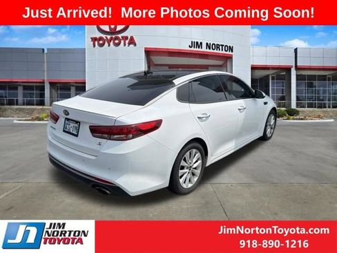 Used 2018 Kia Optima S w/ Panoramic Sunroof Package FWD image 3