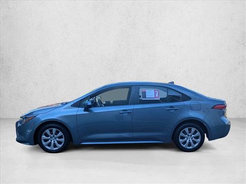 Used 2025 Toyota Corolla LE image 8