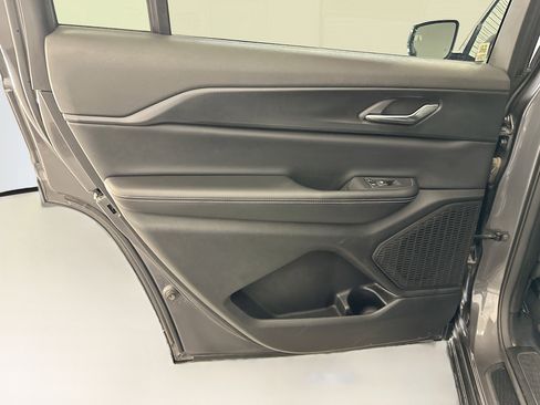 Used 2024 Jeep Grand Cherokee L Altitude image 26