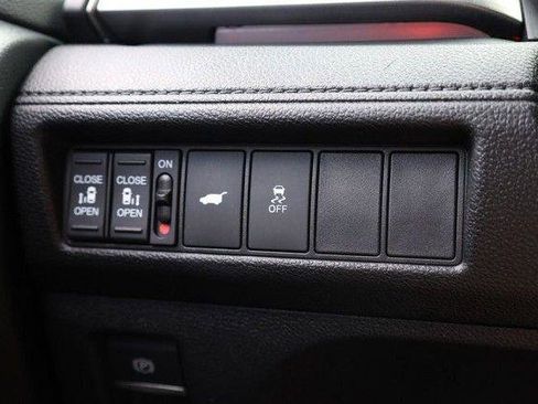 Used 2025 Honda Odyssey Sport-L image 22