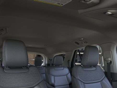 Used 2026 Ford Explorer Active w/ Active Comfort Package RWD image 23
