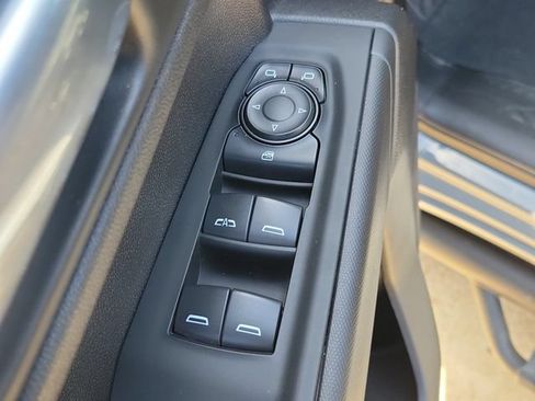 Used 2025 Chevrolet Silverado 1500 Custom Trail Boss AWD/4WD image 20