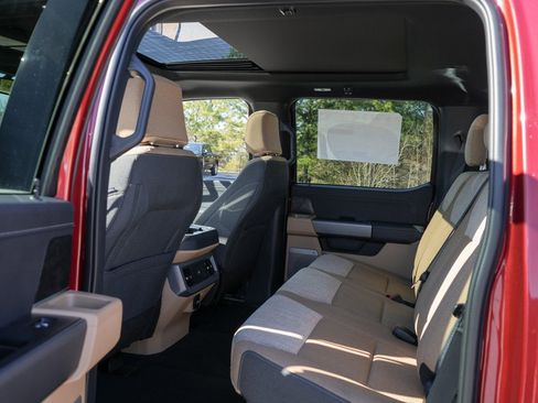 New 2026 Ford F250 XLT w/ XLT Premium Package image 19