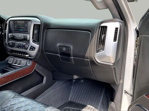 Used 2018 GMC Sierra 1500 SLT w/ Texas SLT Premium Package AWD/4WD image 18