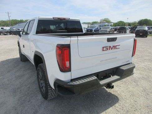 New 2026 GMC Sierra 1500 AT4X AWD/4WD image 9