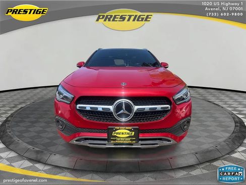 Used 2021 Mercedes-Benz GLA 250 4MATIC w/ Premium Package image 2