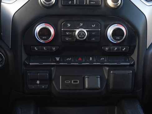 Used 2021 GMC Sierra 3500 SLT w/ SLT Convenience Package AWD/4WD image 20