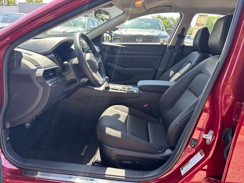 New 2026 Nissan Altima 2.5 SV FWD image 12