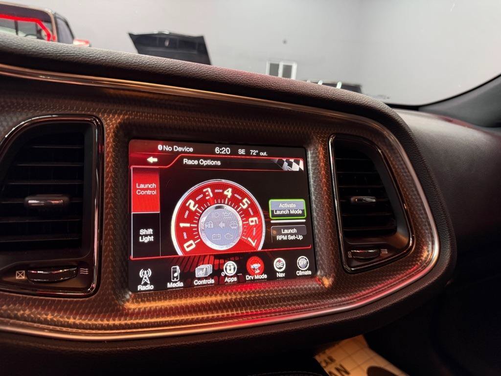 Used 2016 Dodge Challenger SRT Hellcat RWD image 21