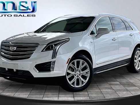 Used 2019 Cadillac XT5 Luxury FWD image 1