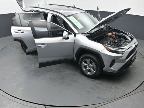 Certified 2025 Toyota RAV4 XLE AWD/4WD image 53