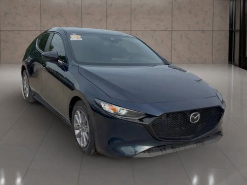 Used 2022 MAZDA MAZDA3 s FWD image 3