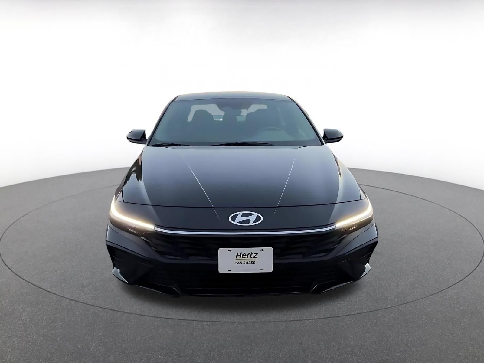 Used 2026 Hyundai Elantra Sport FWD image 4