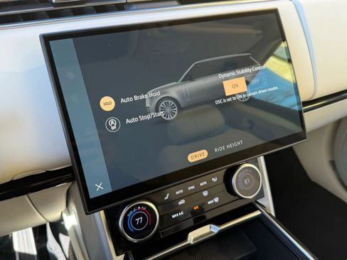 Used 2023 Land Rover Range Rover SE image 19