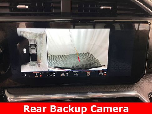 Certified 2025 GMC Sierra 3500 Denali w/ Denali Reserve Package AWD/4WD image 4