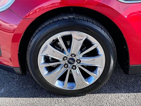 Used 2010 Ford Taurus Limited image 31