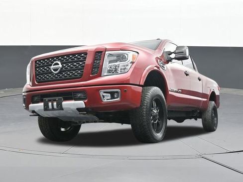 Used 2018 Nissan Titan PRO-4X w/ Pro-4x Convenience Package AWD/4WD image 56