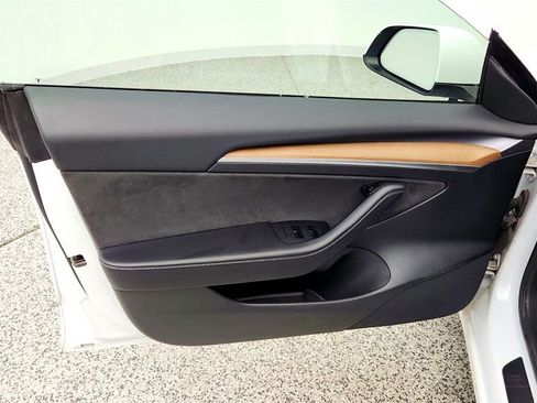 Used 2023 Tesla Model 3 Standard Range RWD image 11