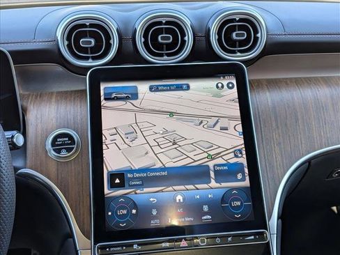 Used 2023 Mercedes-Benz GLC 300 4MATIC image 15