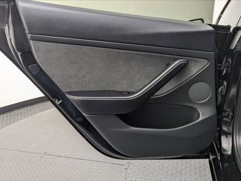 Used 2022 Tesla Model 3 Performance image 14