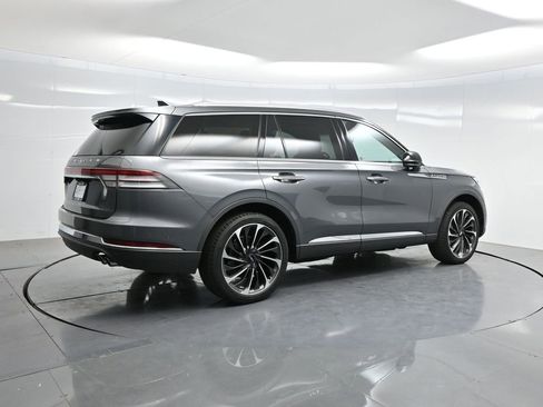 Used 2023 Lincoln Aviator Reserve w/ Equipment Group 201A AWD/4WD image 35