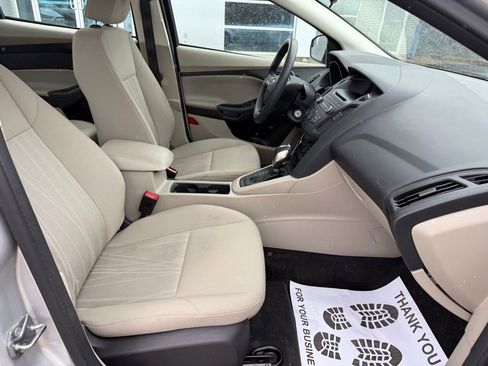 Used 2016 Ford Focus SE image 13