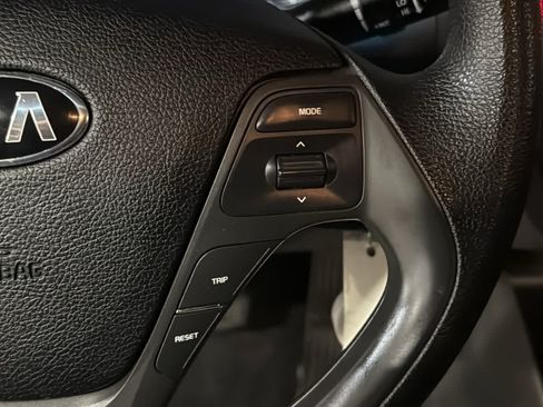 Used 2017 Kia Forte LX FWD image 13