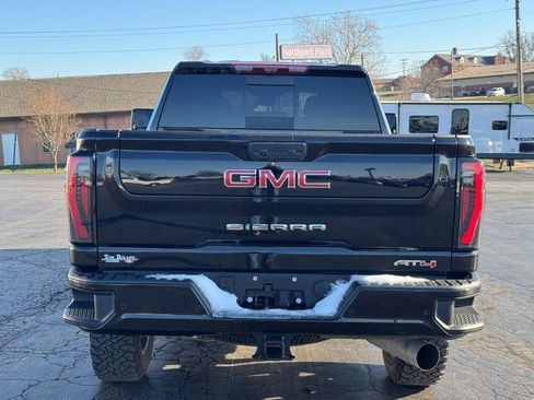 Used 2025 GMC Sierra 2500 AT4 w/ AT4 Premium Plus Package image 5