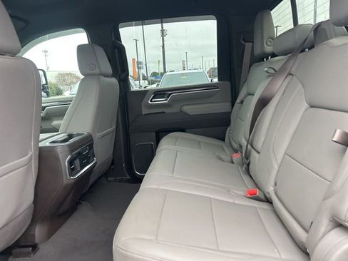 Used 2025 Chevrolet Silverado 2500 LTZ w/ Z71 Chrome Sport Edition image 28