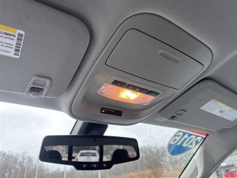 Used 2016 Chevrolet Colorado Z71 image 11