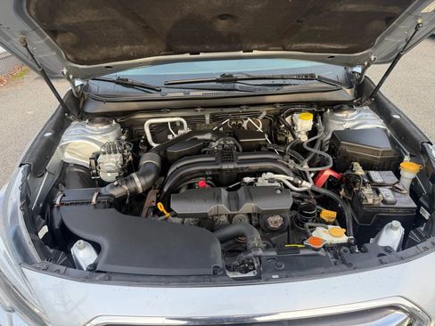 Used 2019 Subaru Outback 2.5i Premium image 28
