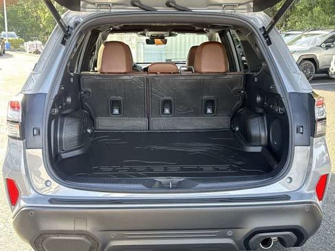 Certified 2025 Subaru Forester Touring AWD/4WD image 31