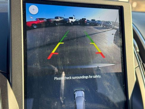 Used 2024 Ford Edge Titanium image 21