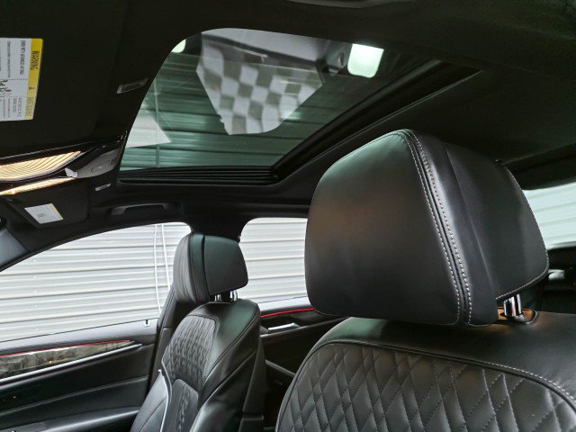 Used 2020 BMW M550i xDrive AWD/4WD image 16