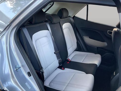 Certified 2026 Hyundai Venue SEL FWD image 20